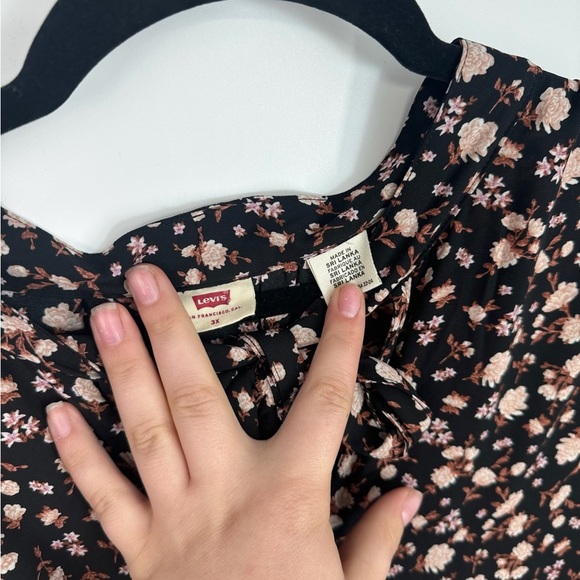 Levi’s Floral Long Puff Sleeve V Cut Neck Tie Maxi Dress - Picture 3 of 5